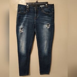 Aeropostale Distressed Jegging Short